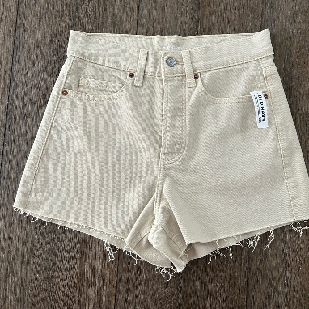 Old Navy Sky Hi A Line Shorts. Size 4. NWT.